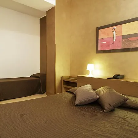 Del Viale 3* أغريجنتو