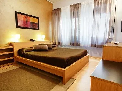 فندق Del Viale 3*